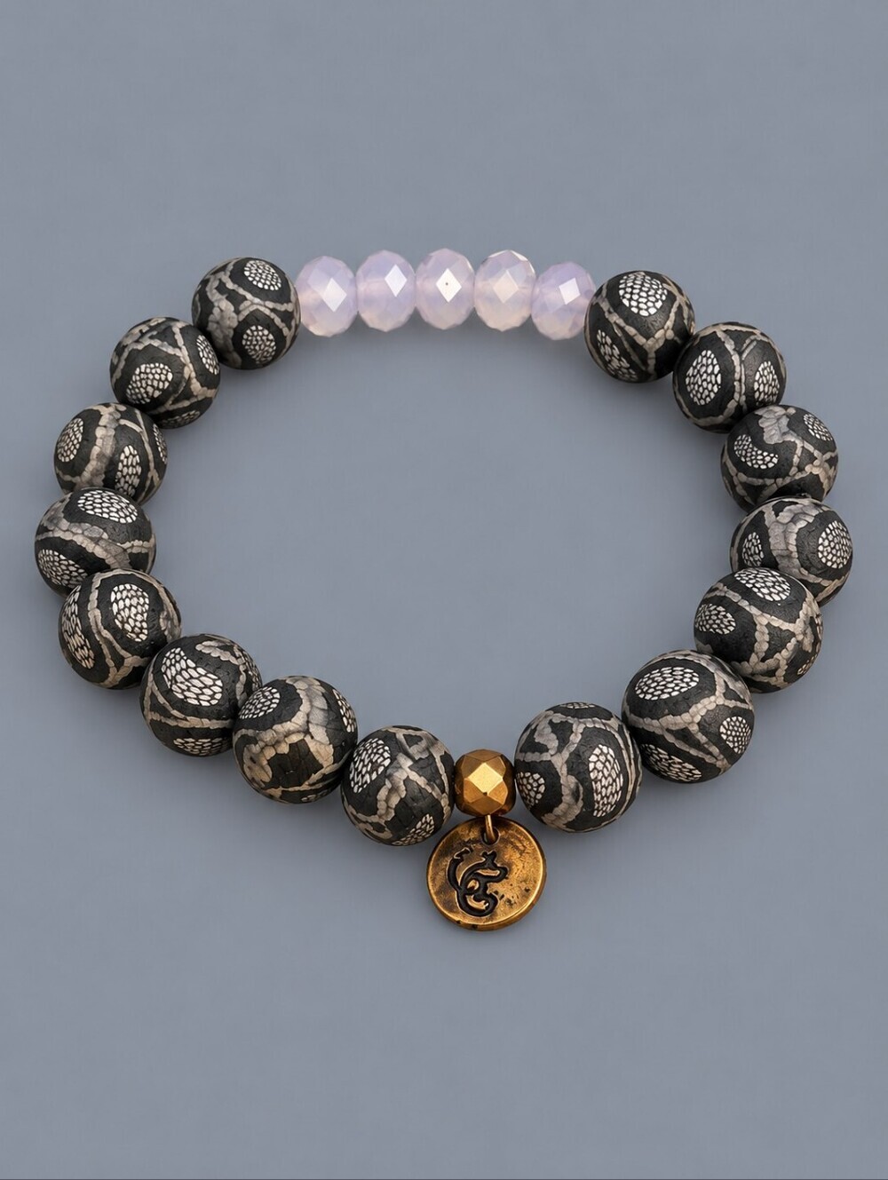3/$30 Vintage CG Gray Snakeskin Rubber Beaded Stretch Bracelet